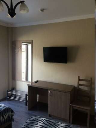 Гостиница Сальма Адлер 2-х местный Стандарт с 2-мя односпальными кроватями-2