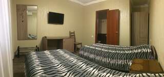 Гостиница Сальма Адлер 2-х местный Стандарт с 2-мя односпальными кроватями-1