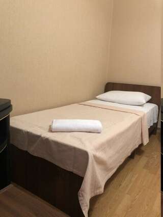 Гостиница Сальма Адлер 2-х местный Эконом с 2-мя односпальными кроватями-2