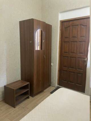 Гостиница Сальма Адлер Двухместный номер с 1 кроватью и общей ванной комнатой-3